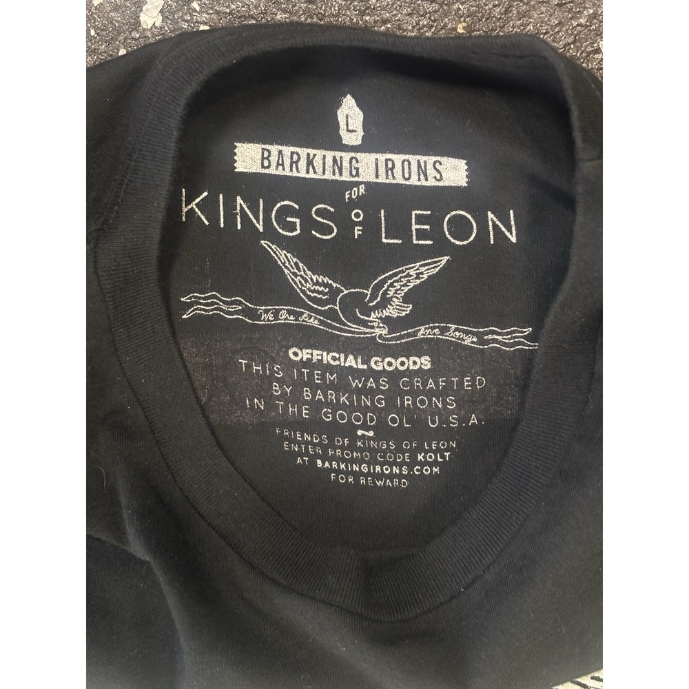Kings of Leon Band Tee Large Black Walls Tour 2017 Festival Grunge Rock Music - Picture 8 of 13